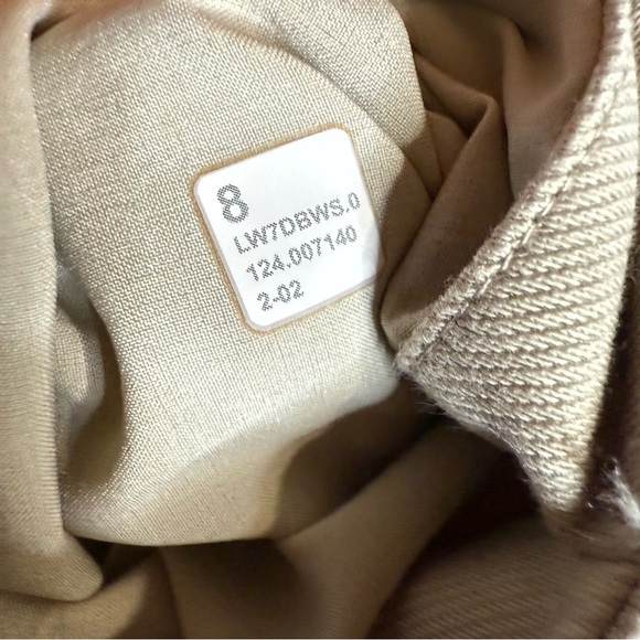 lululemon athletica High Waist Cream Shorts - Picture 10 of 11